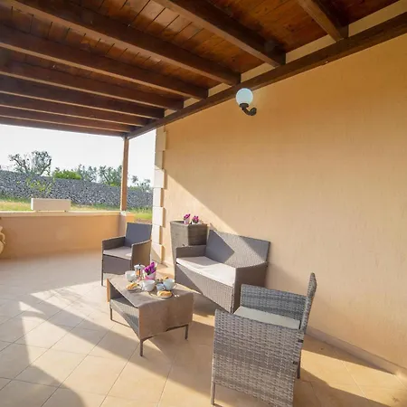 Apartment Del Sole Alessia - Happy